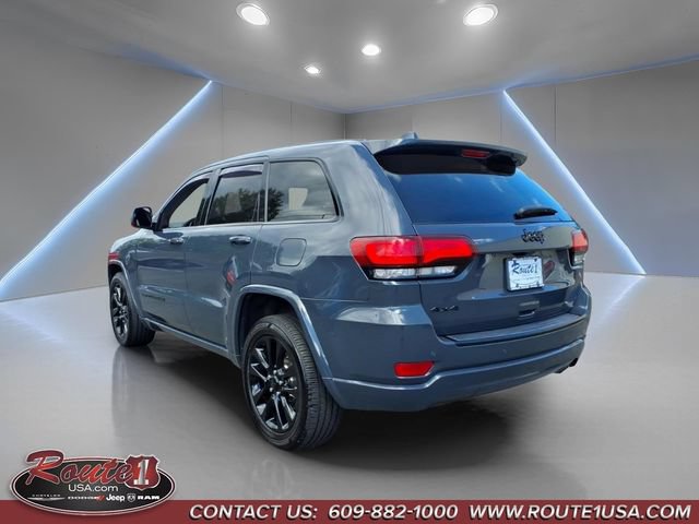 Used 2018 Jeep Grand Cherokee Altitude AWD/4WD image 6