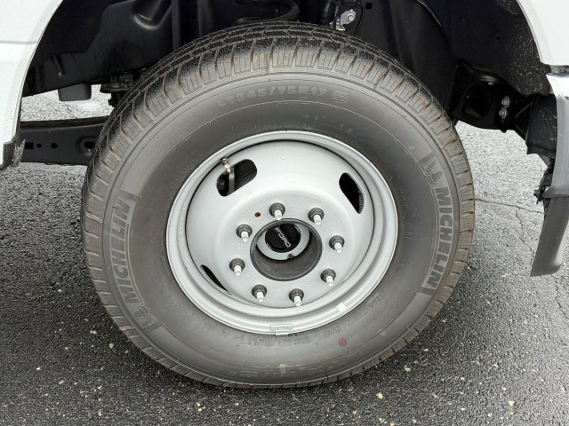 New 2025 Ford F350 XL w/ XL Chrome Package AWD/4WD image 9