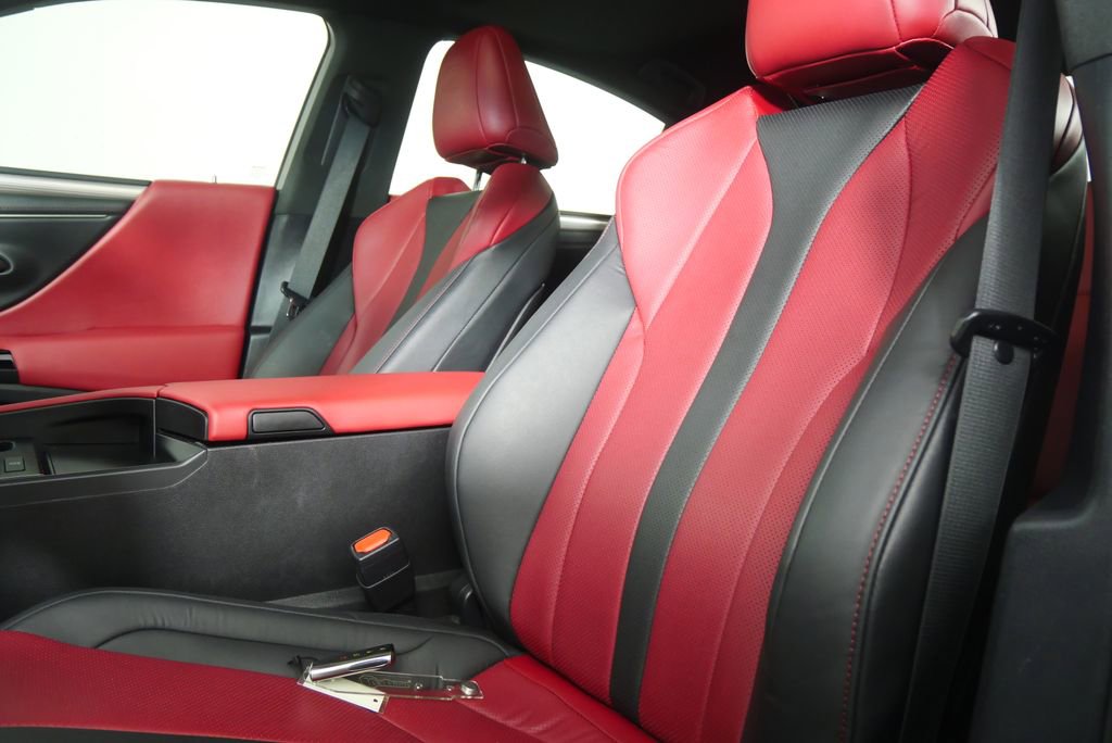 Used 2024 Lexus ES 350 F Sport w/ Accessory Package (Z2) image 10