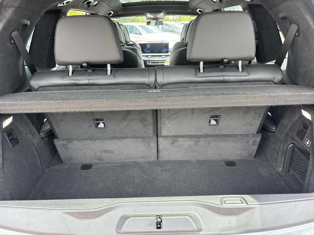 New 2026 BMW X7 xDrive40i w/ M Sport Package image 9