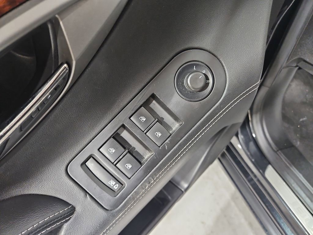 Used 2013 Buick LaCrosse Touring image 12