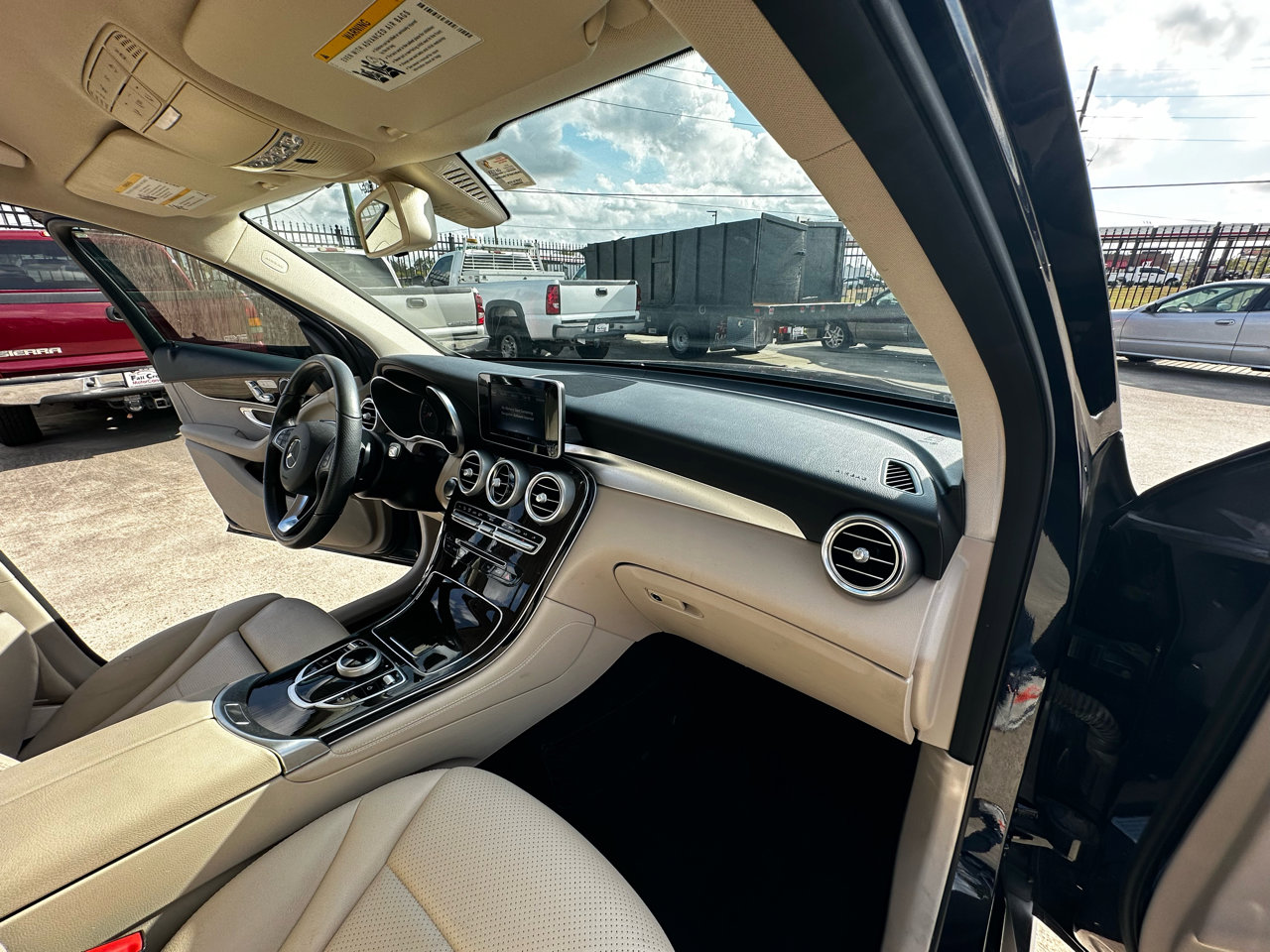 Used 2019 Mercedes-Benz GLC 300 image 52