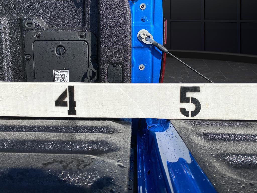 New 2025 Ford Maverick Lariat w/ Black Appearance Package image 17