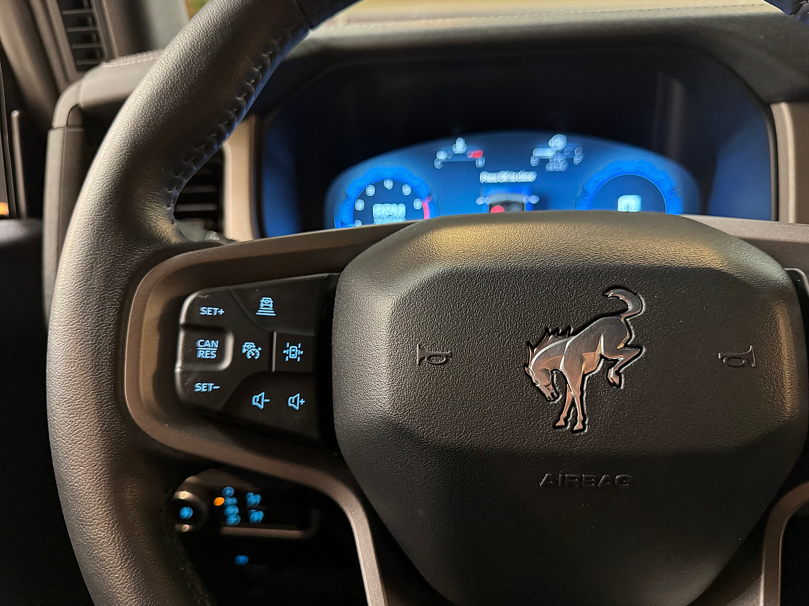 Used 2025 Ford Bronco Outer Banks AWD/4WD image 17