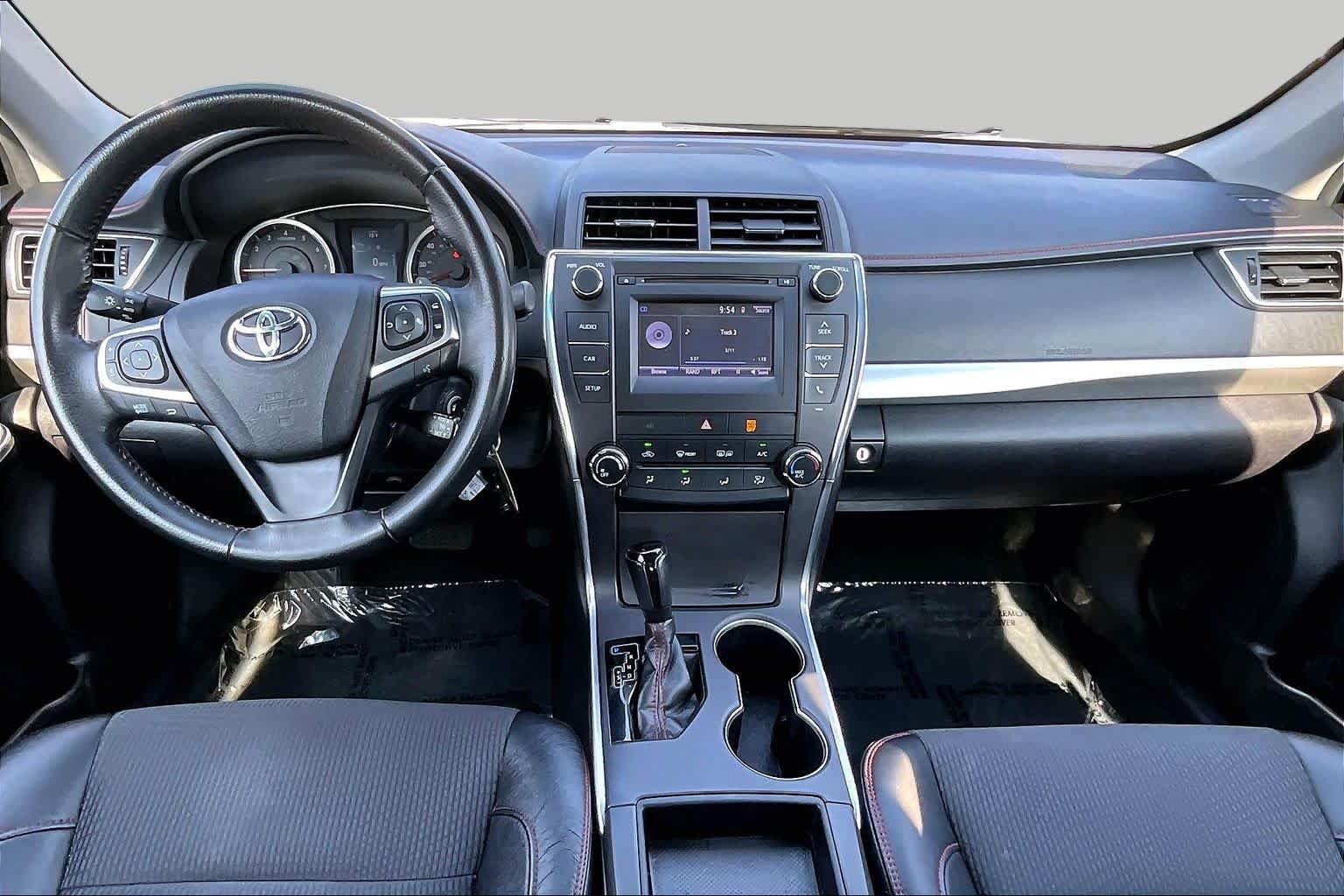 Used 2017 Toyota Camry SE FWD image 15