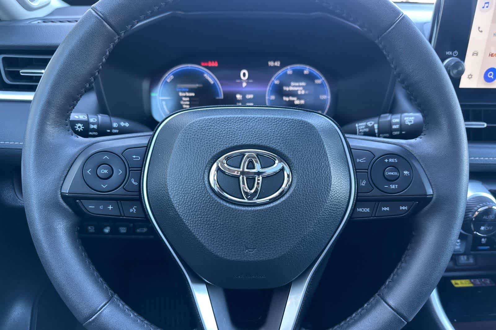 Used 2024 Toyota RAV4 Limited w/ Advanced Technology Package AWD/4WD image 25