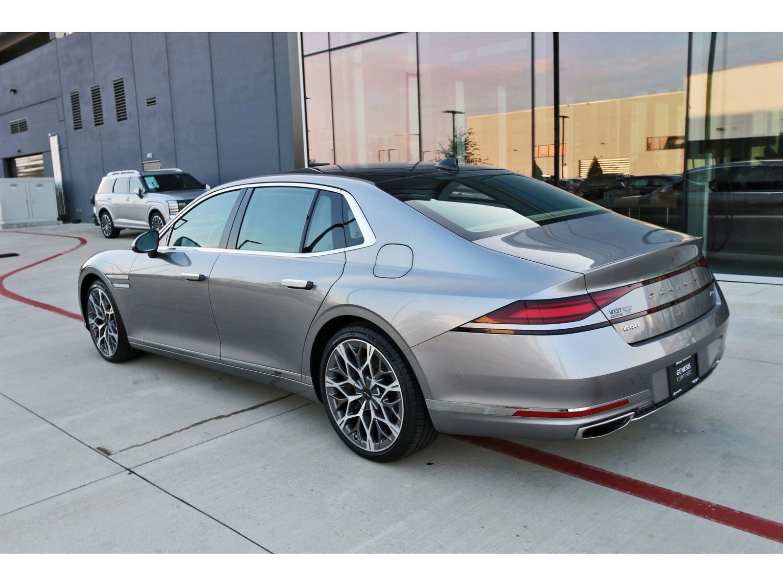 Used 2025 Genesis G90 3.5T image 6