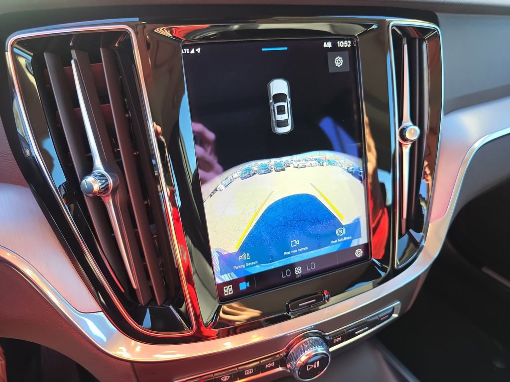 Certified 2024 Volvo S60 B5 Core image 34