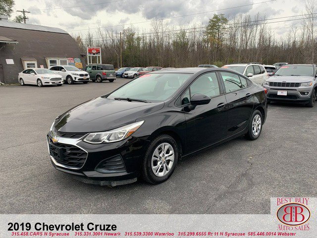 Used 2019 Chevrolet Cruze LS w/ LS Fleet Convenience Package image 2