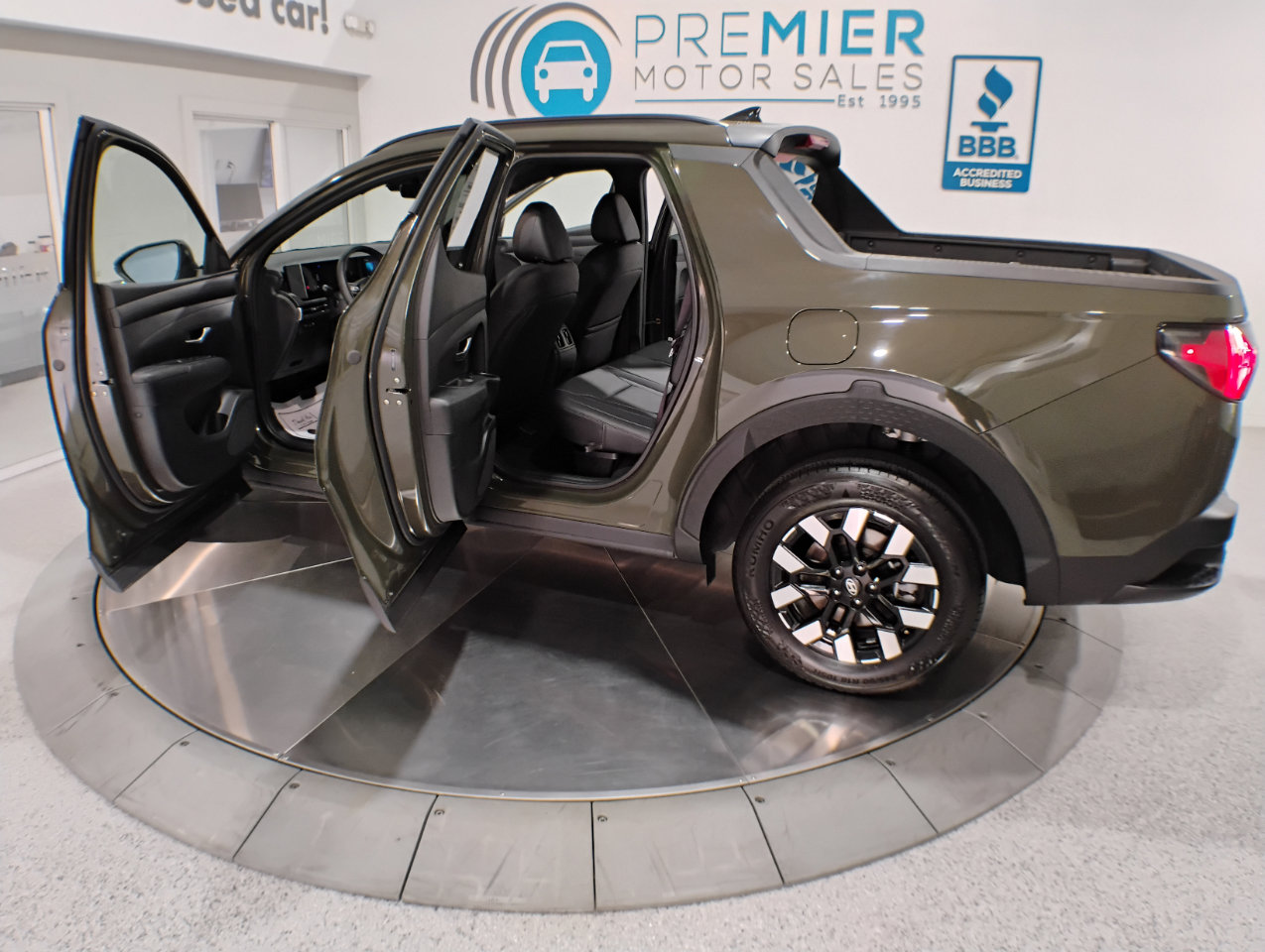 Used 2025 Hyundai Santa Cruz SEL image 4