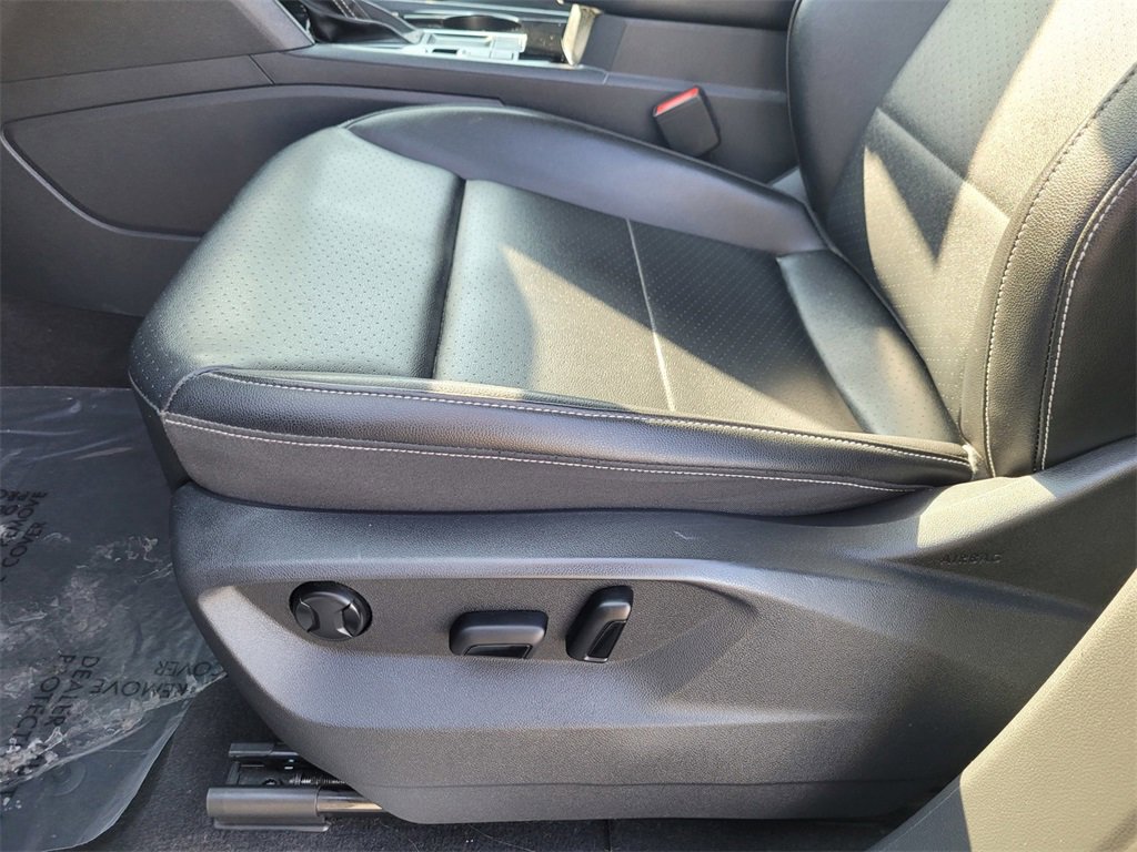 Used 2022 Volkswagen Atlas SE image 16