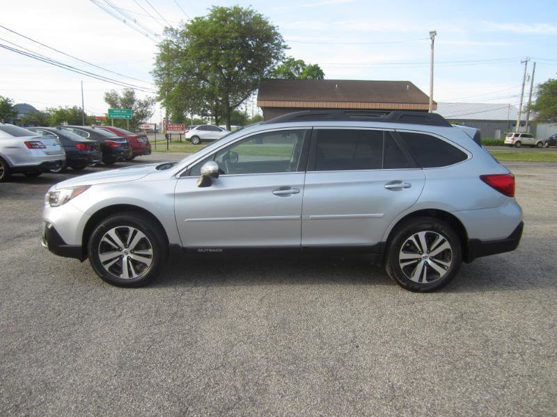 Used 2018 Subaru Outback 2.5i Limited AWD/4WD image 5