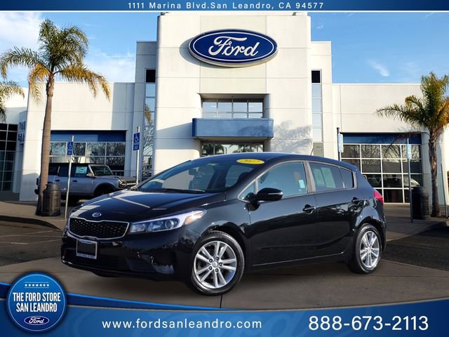 Used 2017 Kia Forte LX image 1