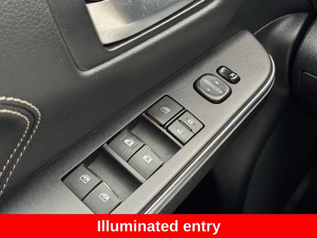 Used 2015 Toyota Camry XLE w/ Advanced Technology Package image 27