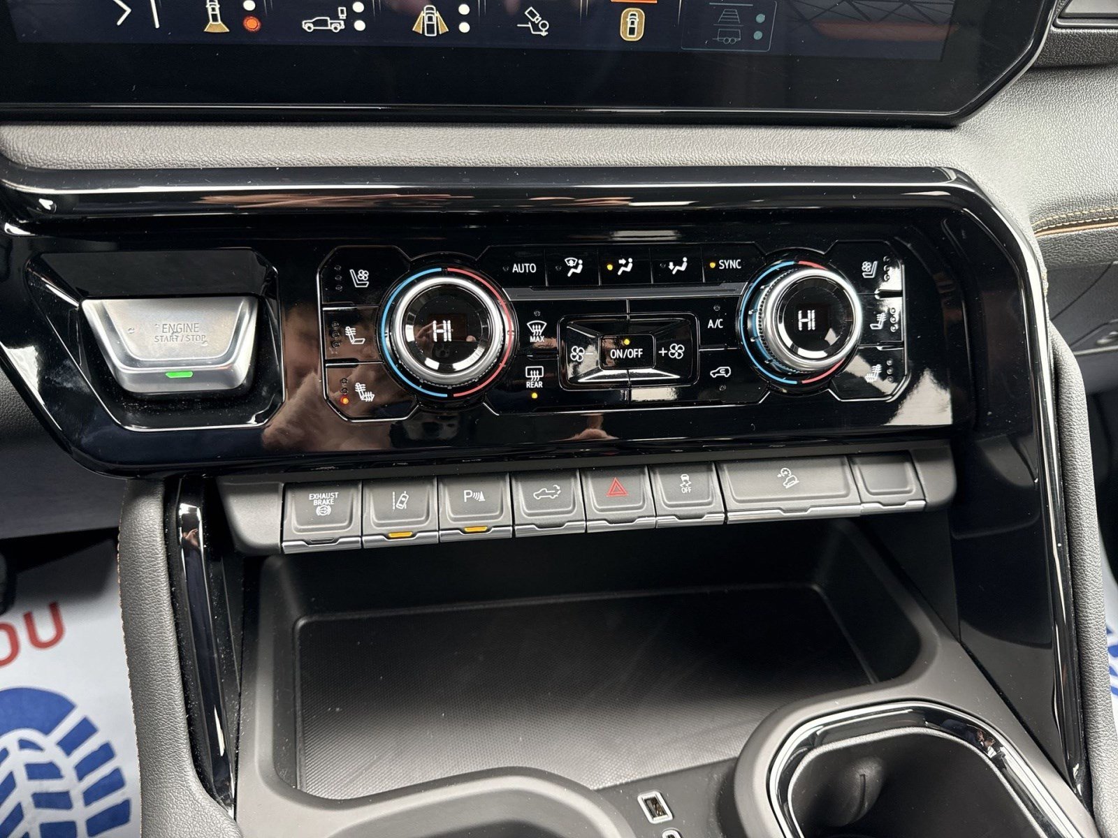 Used 2025 GMC Sierra 2500 AT4 w/ AT4 Premium Plus Package image 19