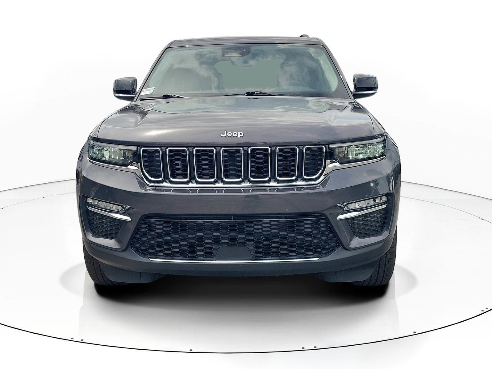 Used 2023 Jeep Grand Cherokee Limited image 2