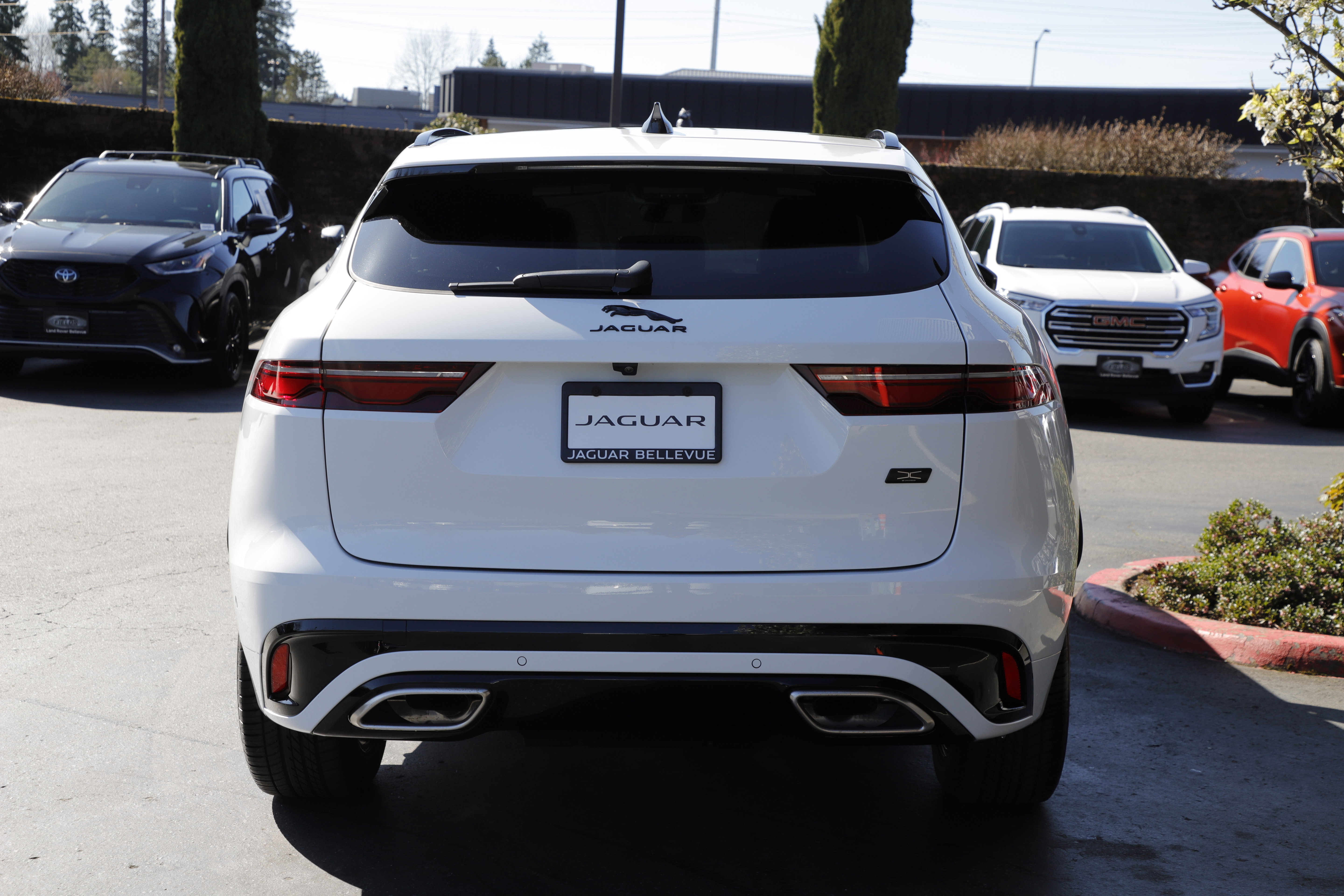 New 2026 Jaguar F-PACE R-Dynamic S AWD/4WD image 9