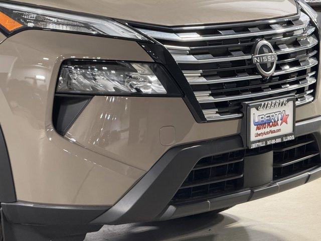 New 2025 Nissan Rogue SV image 3