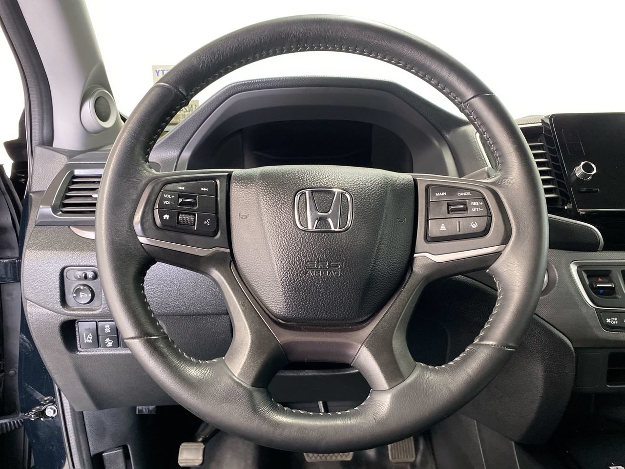 Used 2025 Honda Ridgeline Sport image 21