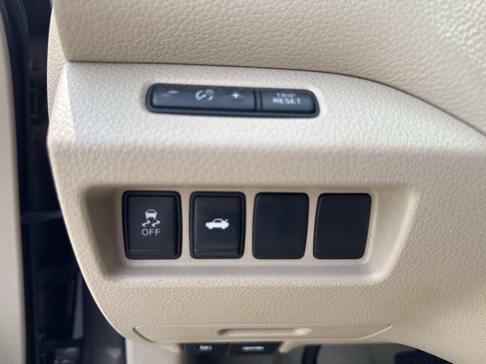 Used 2013 Nissan Altima 2.5 S FWD image 33