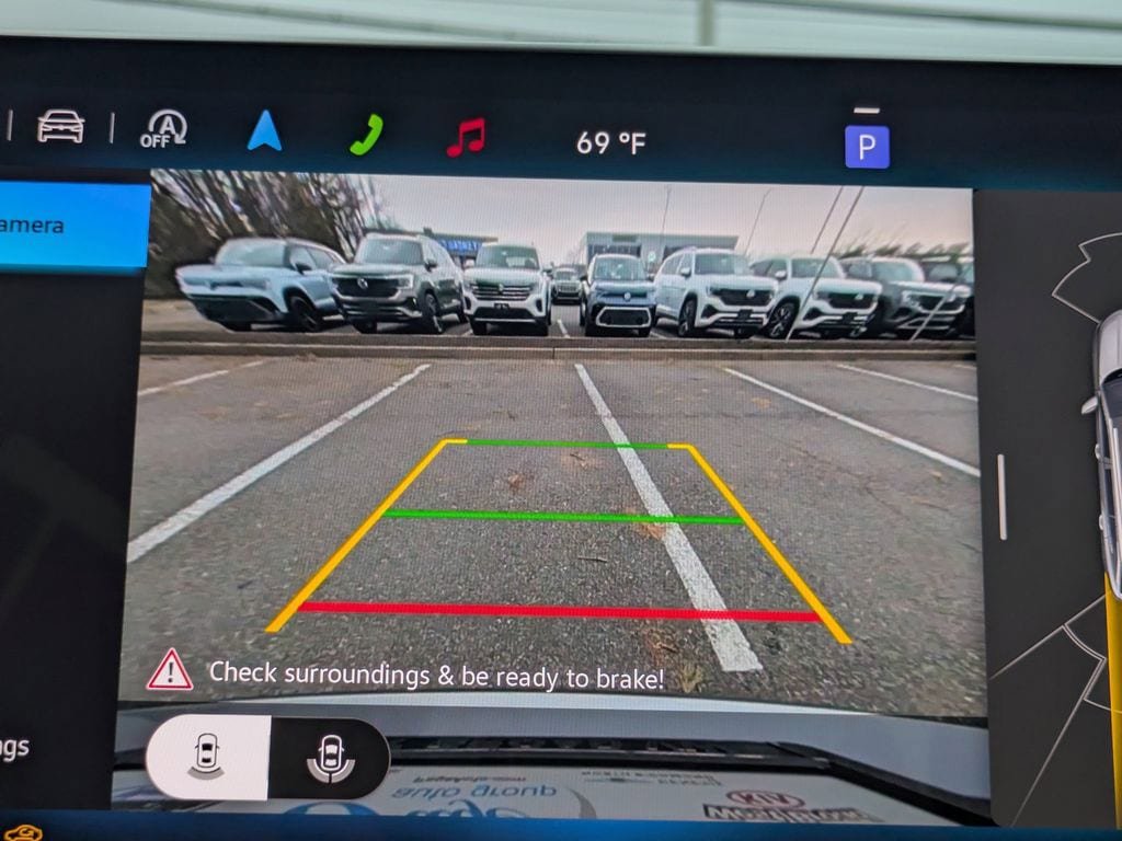 Certified 2025 Volkswagen Tiguan S FWD image 20