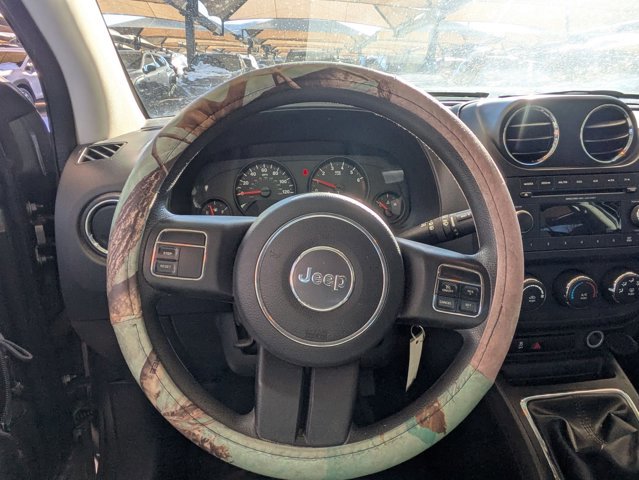 Used 2012 Jeep Compass Sport image 17