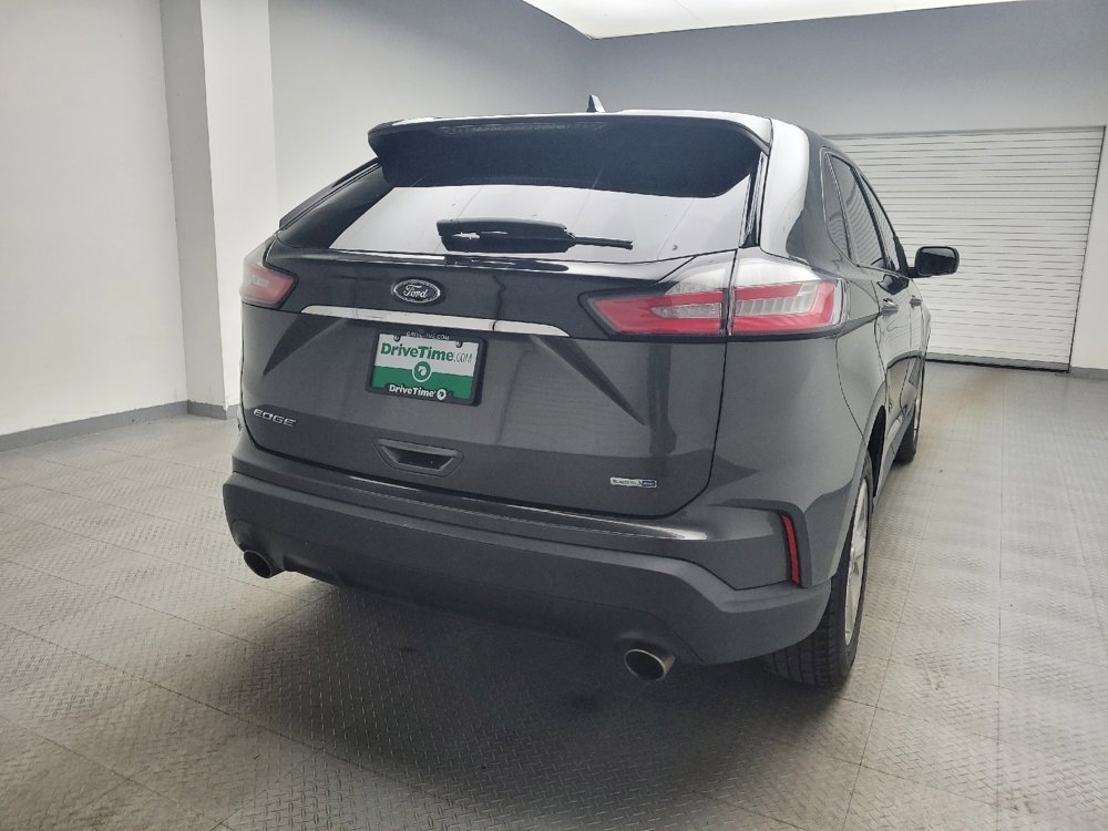 Used 2019 Ford Edge SE image 7