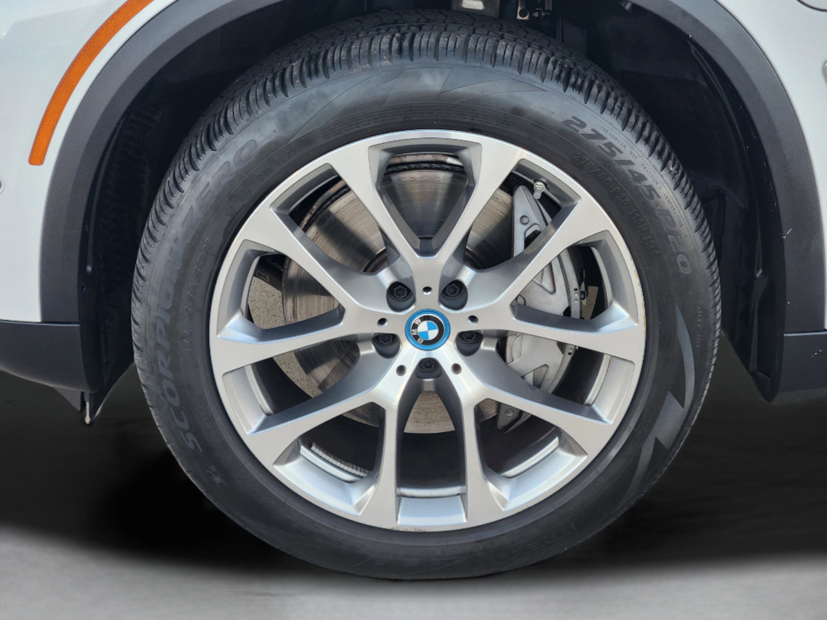 Used 2024 BMW X5 xDrive50e image 42