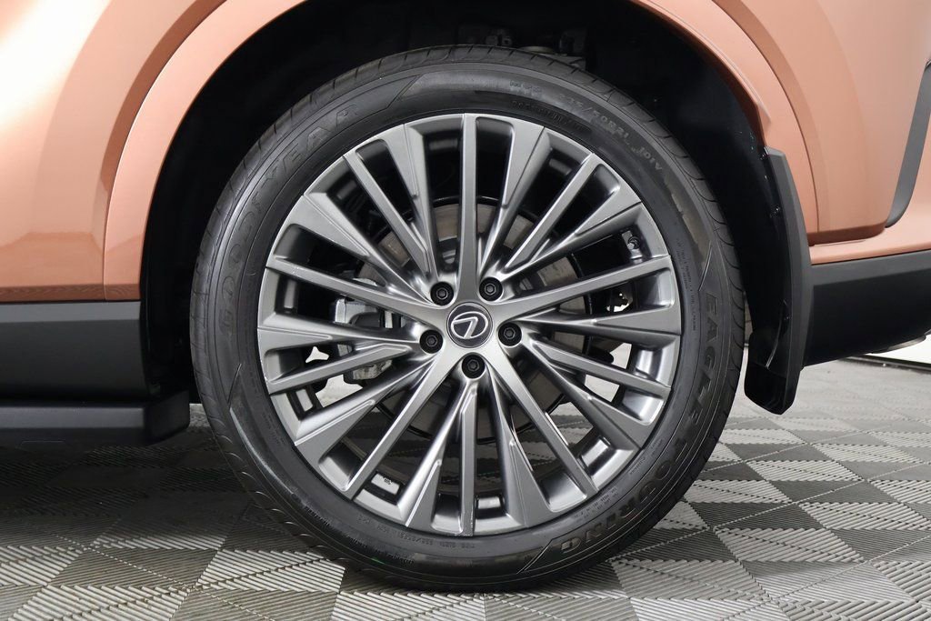 Used 2023 Lexus RX 350 AWD w/ Accessory Package (A2) image 16