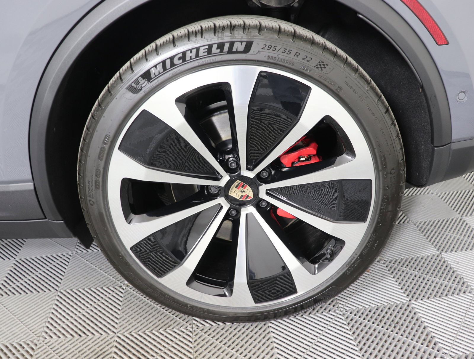 Used 2025 Porsche Macan 4S Electric image 16