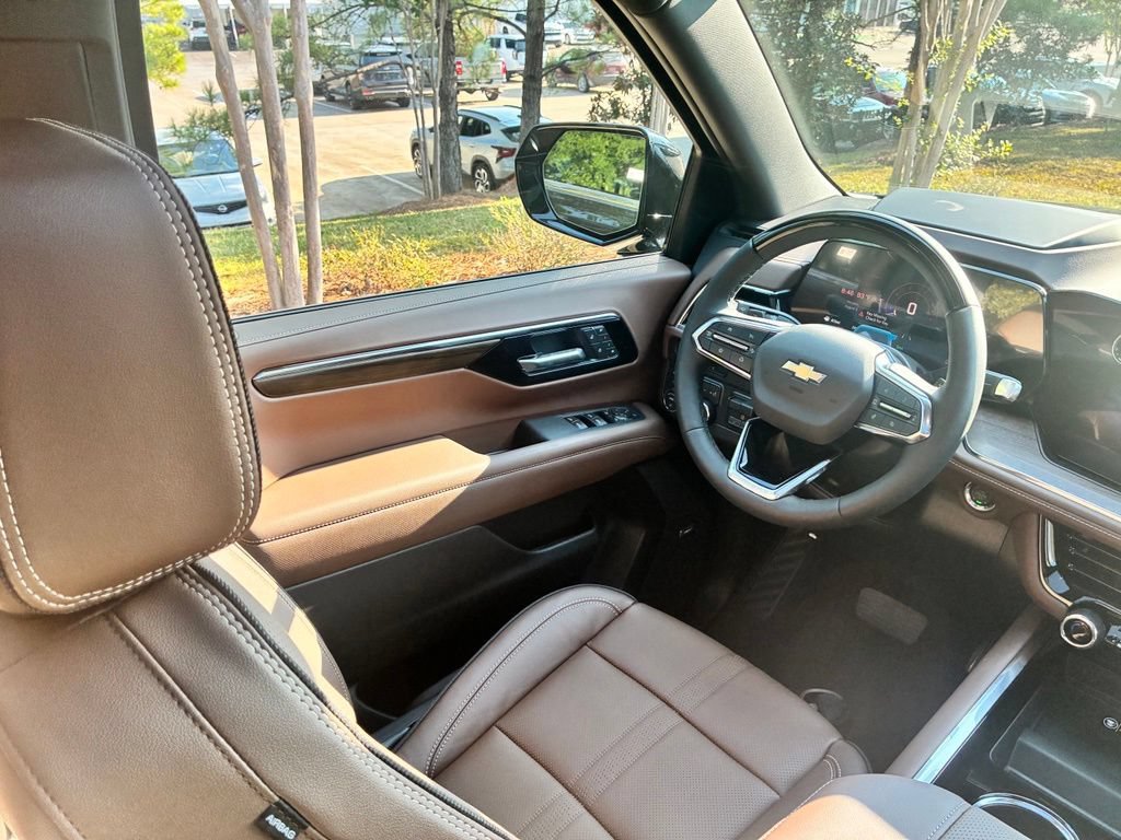 New 2026 Chevrolet Suburban High Country AWD/4WD image 21