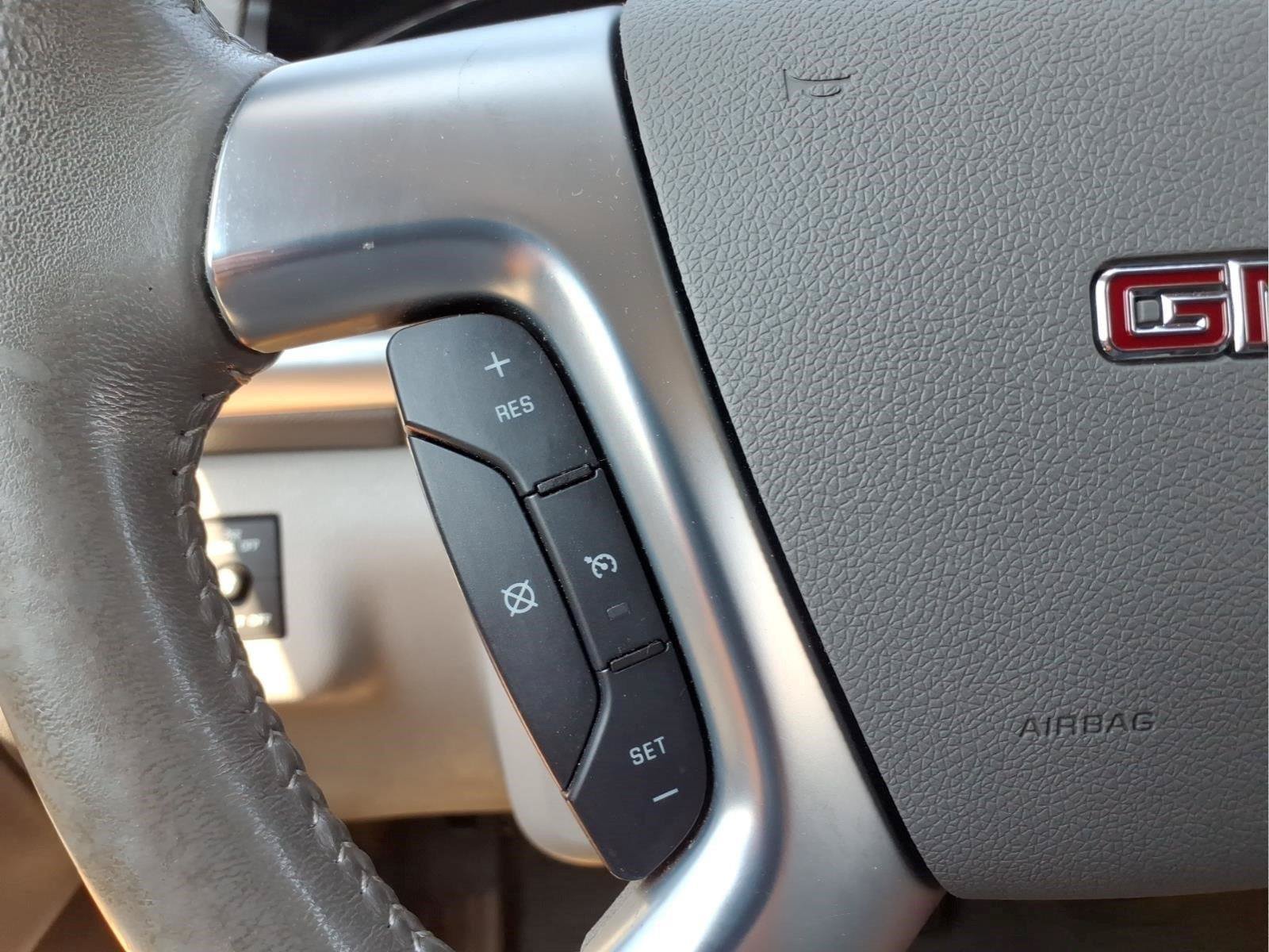 Used 2016 GMC Acadia SLE FWD image 21