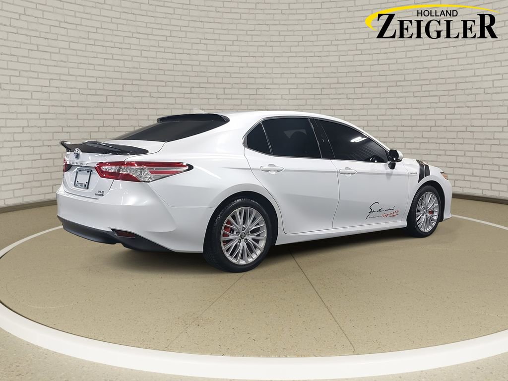 Used 2019 Toyota Camry XLE image 5