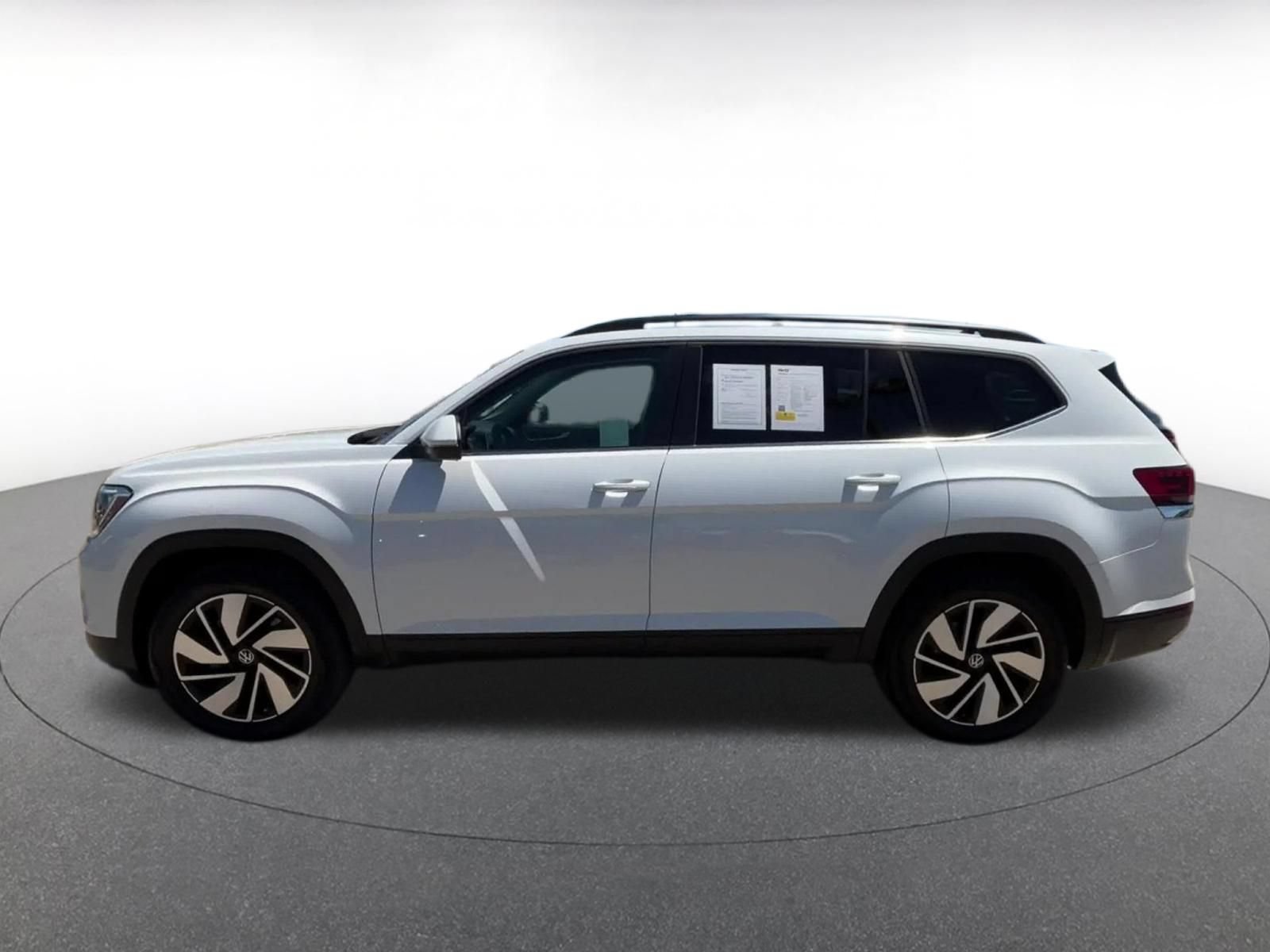 Used 2026 Volkswagen Atlas SE AWD/4WD image 9