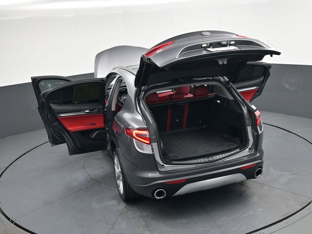 Used 2018 Alfa Romeo Stelvio Sport w/ Quick Order Package 22J Sport image 46