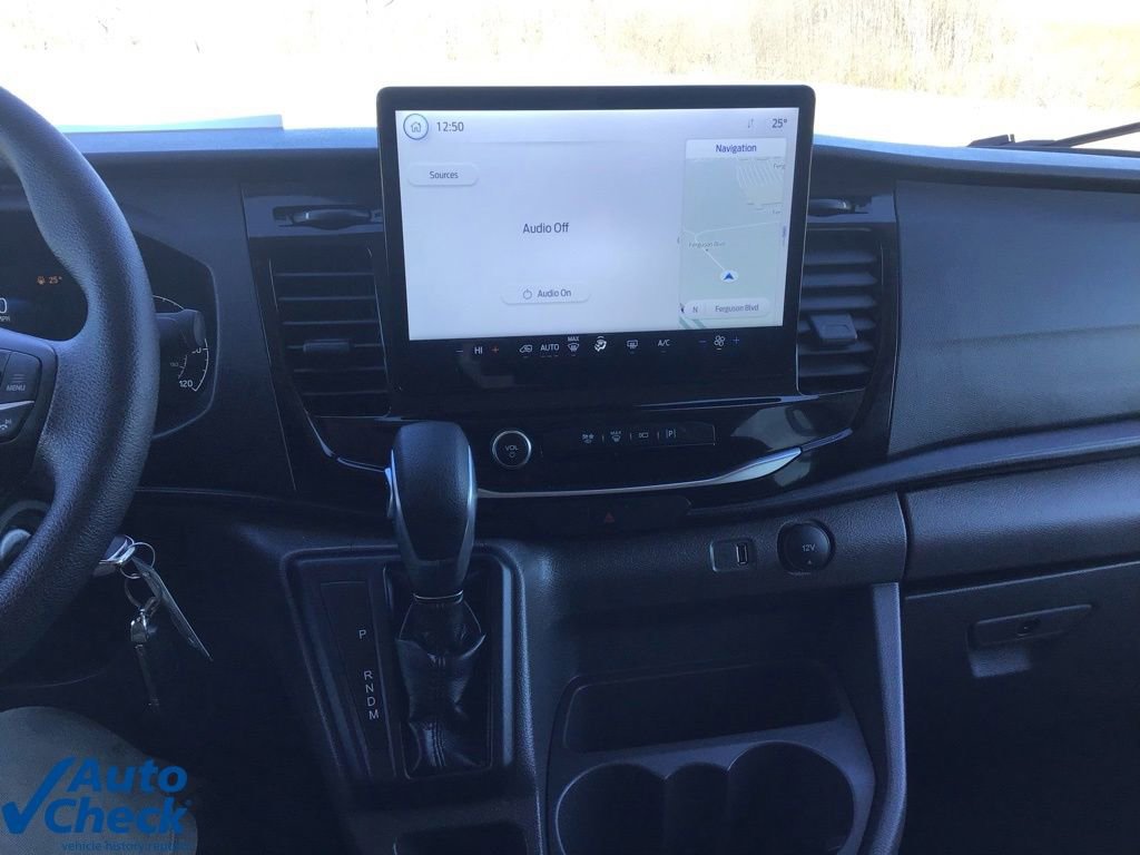 Used 2023 Ford Transit 350 148 Low Roof Wagon image 32