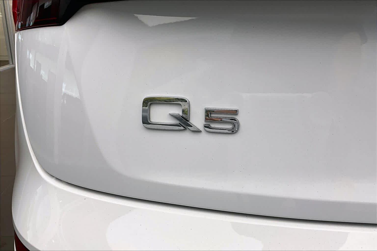 Used 2023 Audi Q5 2.0T Premium w/ Convenience Package AWD/4WD image 33