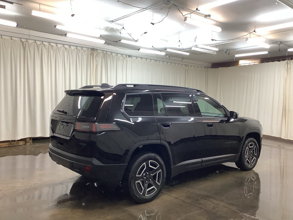 New 2026 Jeep Cherokee Laredo AWD/4WD image 5