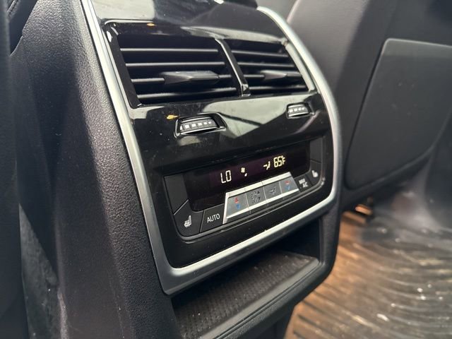 Used 2022 BMW X5 xDrive40i w/ Premium Package AWD/4WD image 8