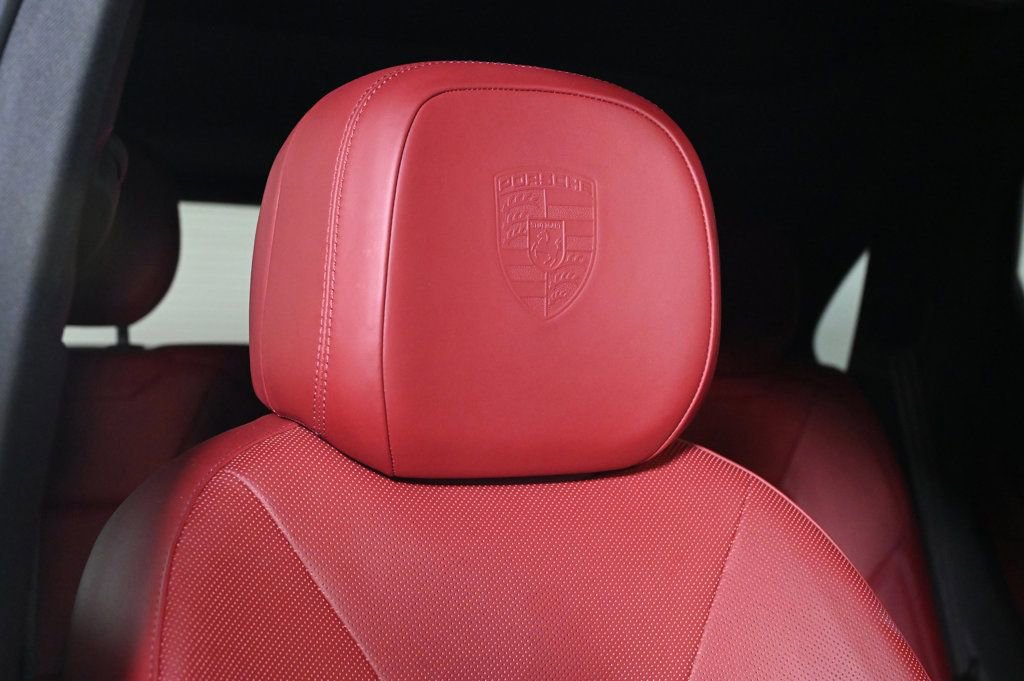 Certified 2021 Porsche Cayenne S image 24