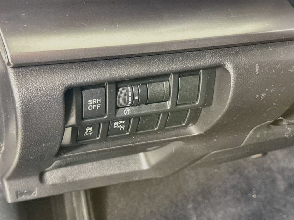 Used 2017 Subaru Impreza 2.0i Limited AWD/4WD image 10
