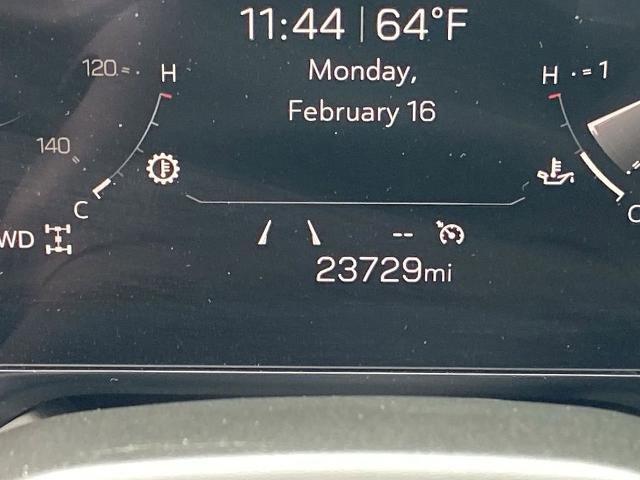 Used 2025 GMC Yukon XL Denali image 8