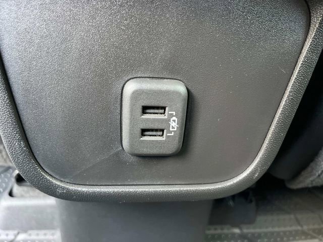 Certified 2022 Chevrolet Equinox RS w/ LPO, Floor Liner Package image 19