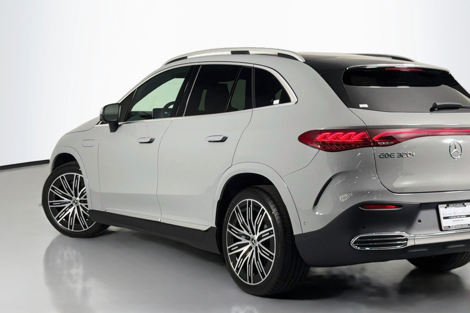New 2027 Mercedes-Benz EQE 320+ SUV image 13