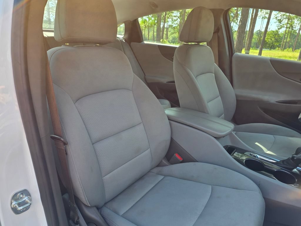 Used 2025 Chevrolet Malibu LT FWD image 25