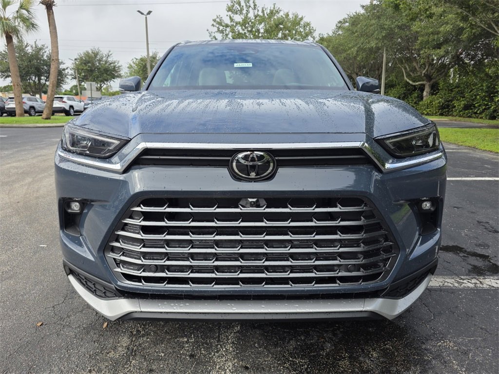 New 2026 Toyota Grand Highlander AWD Hybrid image 2