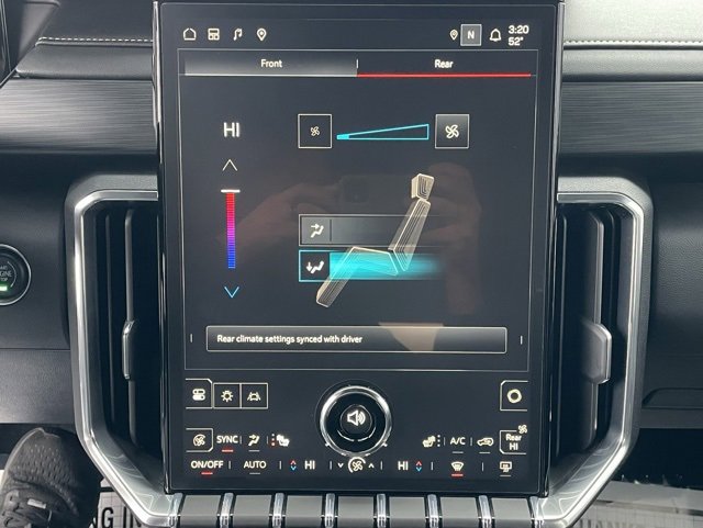 Certified 2025 GMC Acadia Elevation image 8