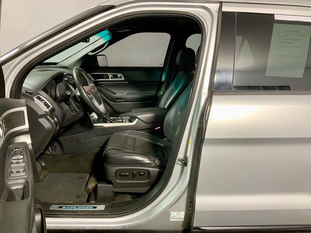Used 2015 Ford Explorer Sport w/ Equipment Group 401A AWD/4WD image 21