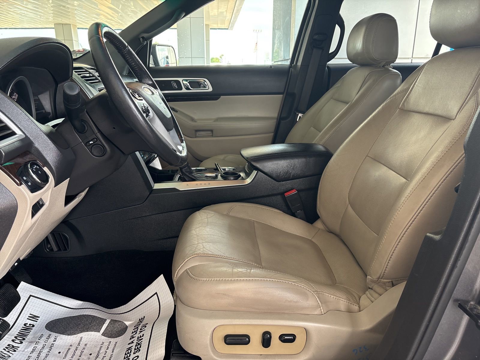 Used 2014 Ford Explorer Limited w/ Equipment Group 302A FWD image 13