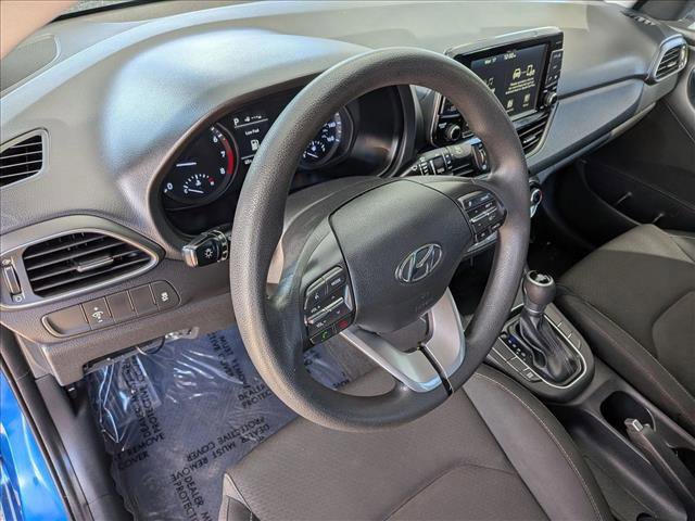 Used 2018 Hyundai Elantra GT image 14